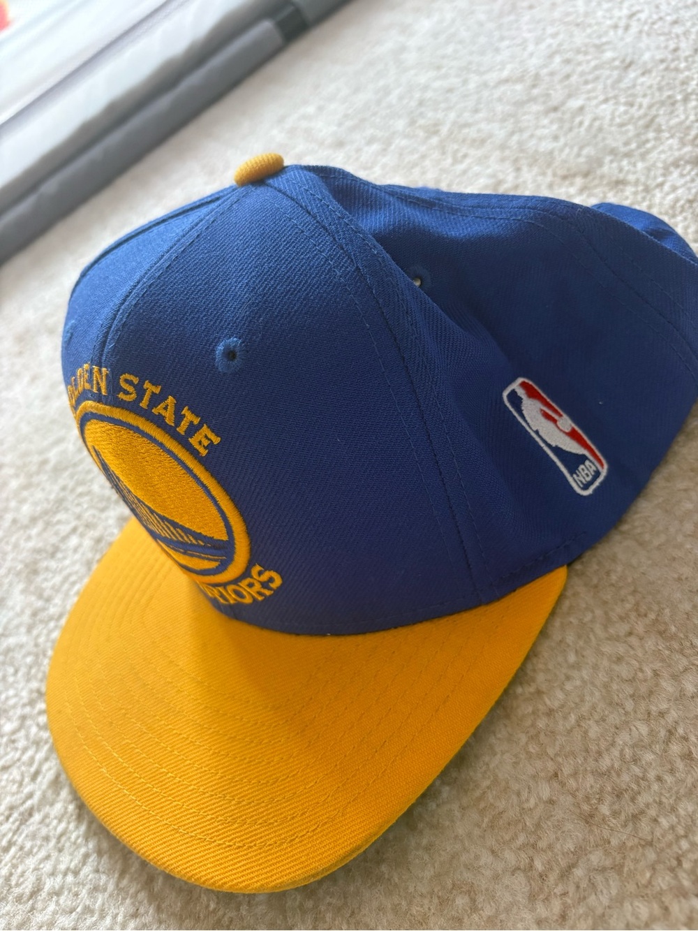 Mitchell & Ness Golden State Warriors Adjustable Hat Blue & Yellow Flat Bill - Picture 3 of 5
